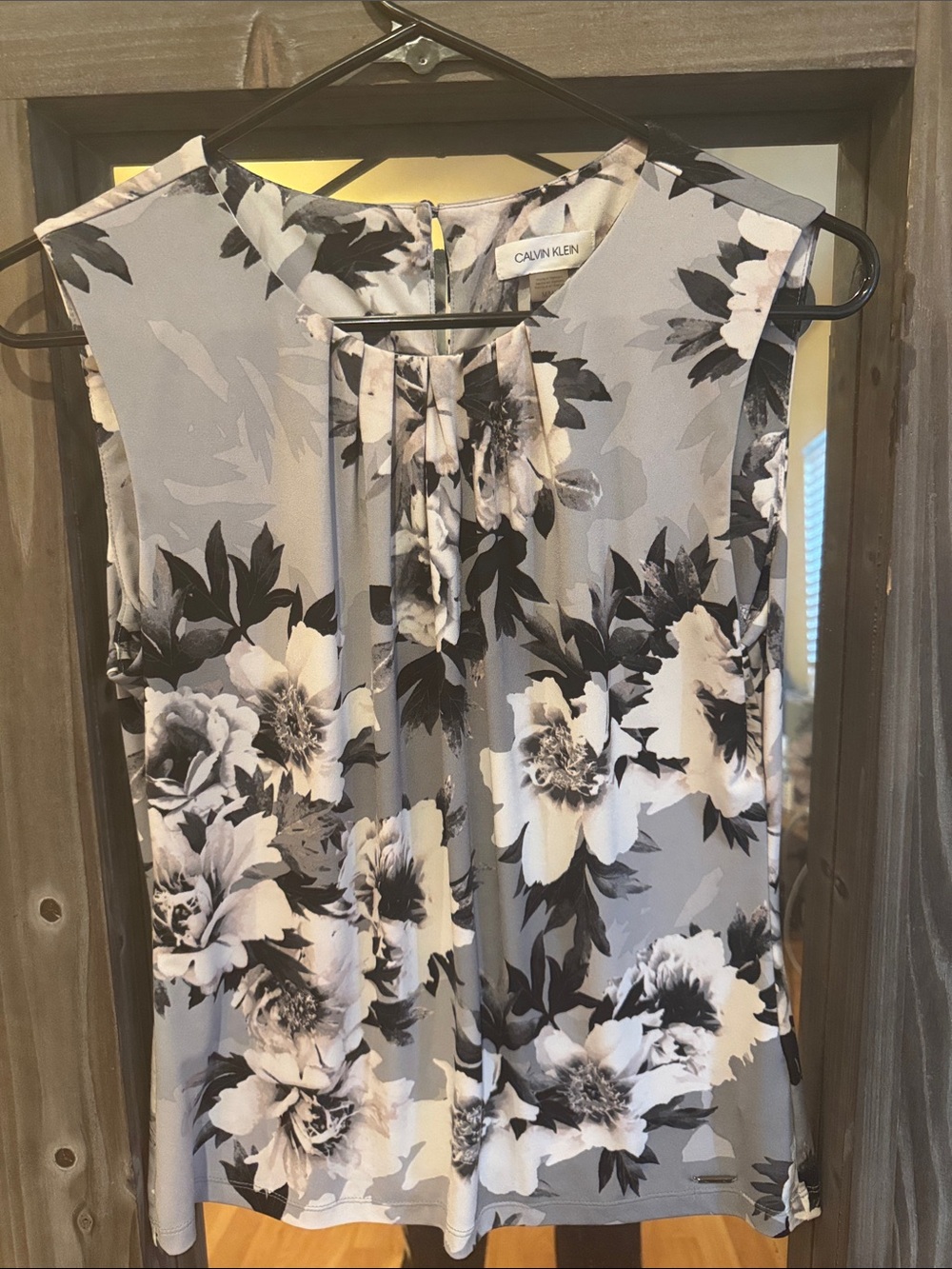 Calvin Klein Gray and Black Floral Sleeveless Camisole